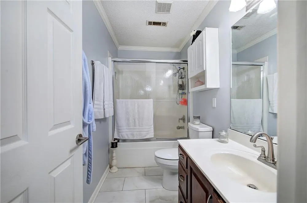 272 Mount Vernon Drive Calhoun, GA 30701