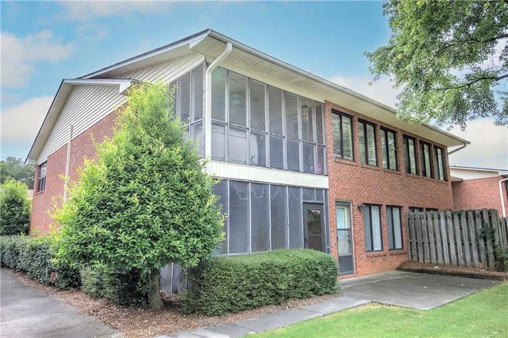 272 Mount Vernon Drive Calhoun, GA 30701