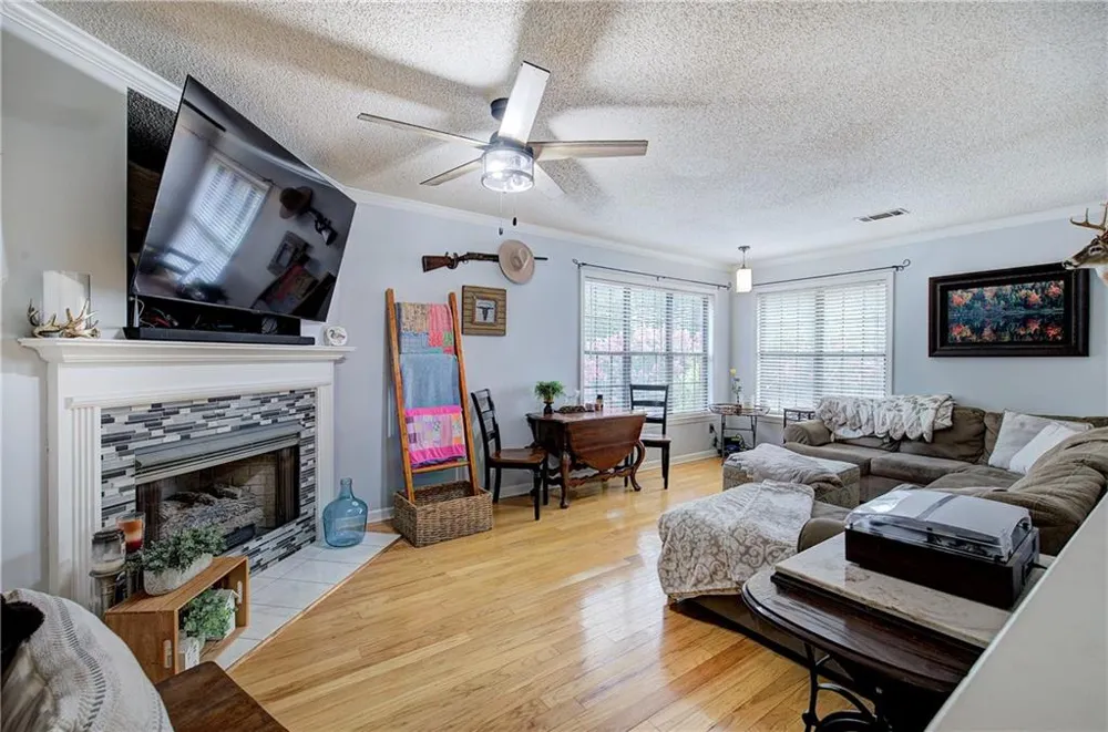 272 Mount Vernon Drive Calhoun, GA 30701