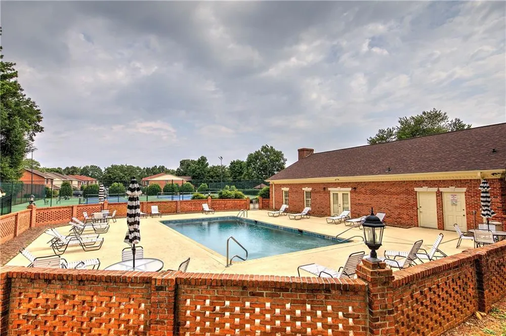 272 Mount Vernon Drive Calhoun, GA 30701