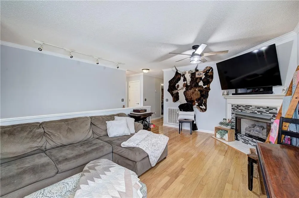 272 Mount Vernon Drive Calhoun, GA 30701