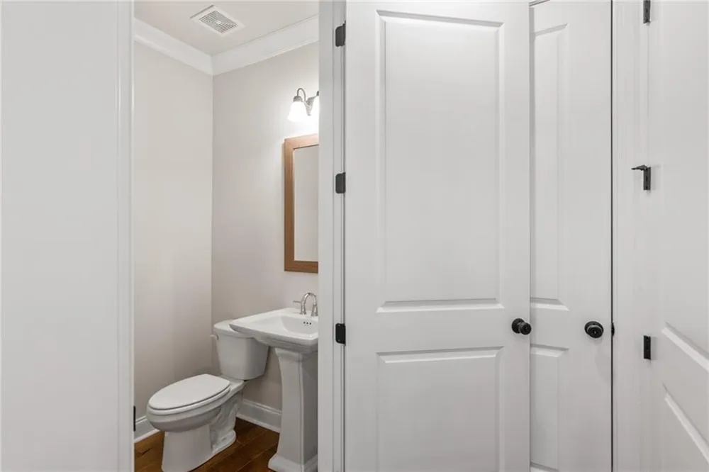 5683 Broad River View #440 Peachtree Corners, GA 30092