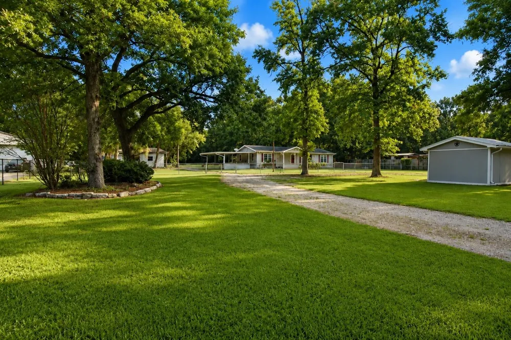 112 Lone Pine Drive Huffman, TX 77336