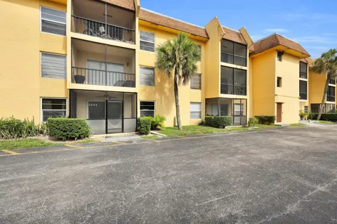 490 NW 20TH STREET #1140