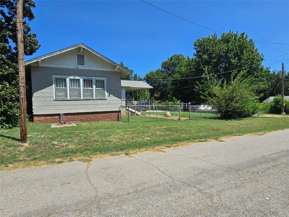 306 2nd Street Fairfax, OK 74637
