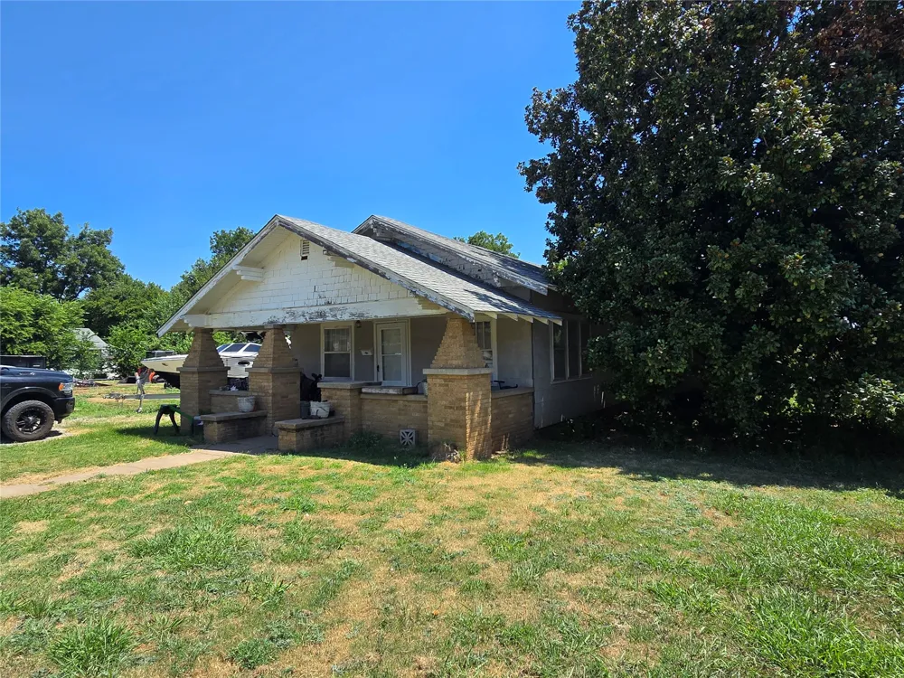 306 2nd Street Fairfax, OK 74637