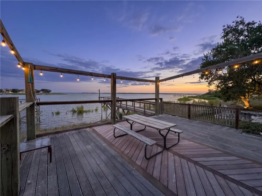 196 E Lake View Trail Sandia, TX 78383