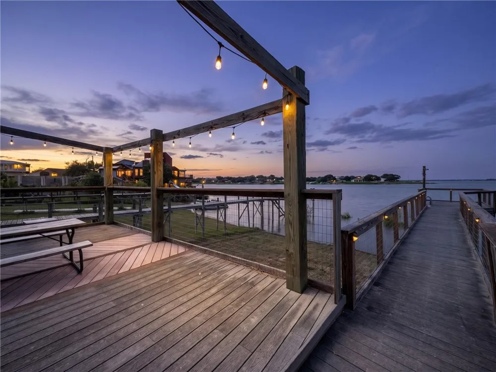 196 E Lake View Trail Sandia, TX 78383