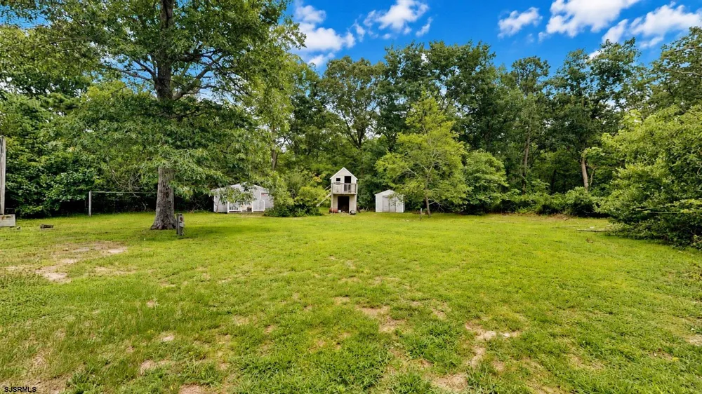 1207 10th Ave Dorothy, NJ 08317
