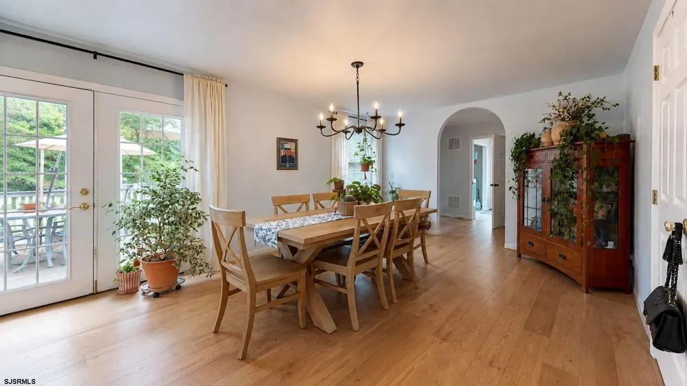1207 10th Ave Dorothy, NJ 08317
