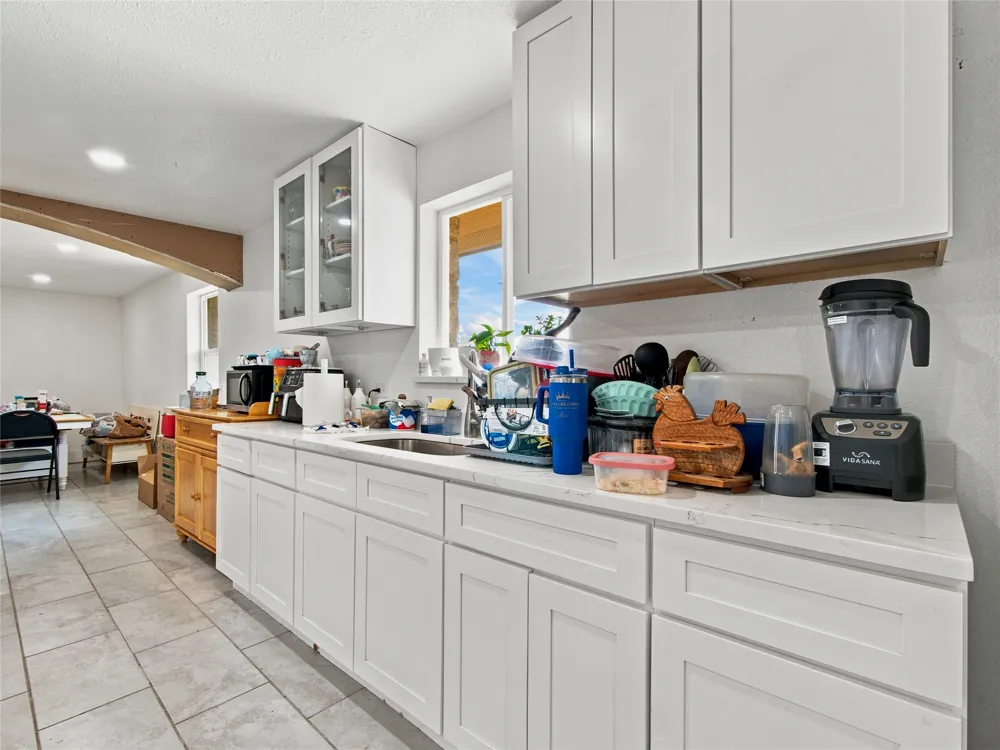 402 County Road 3422 Wills Point, TX 75169