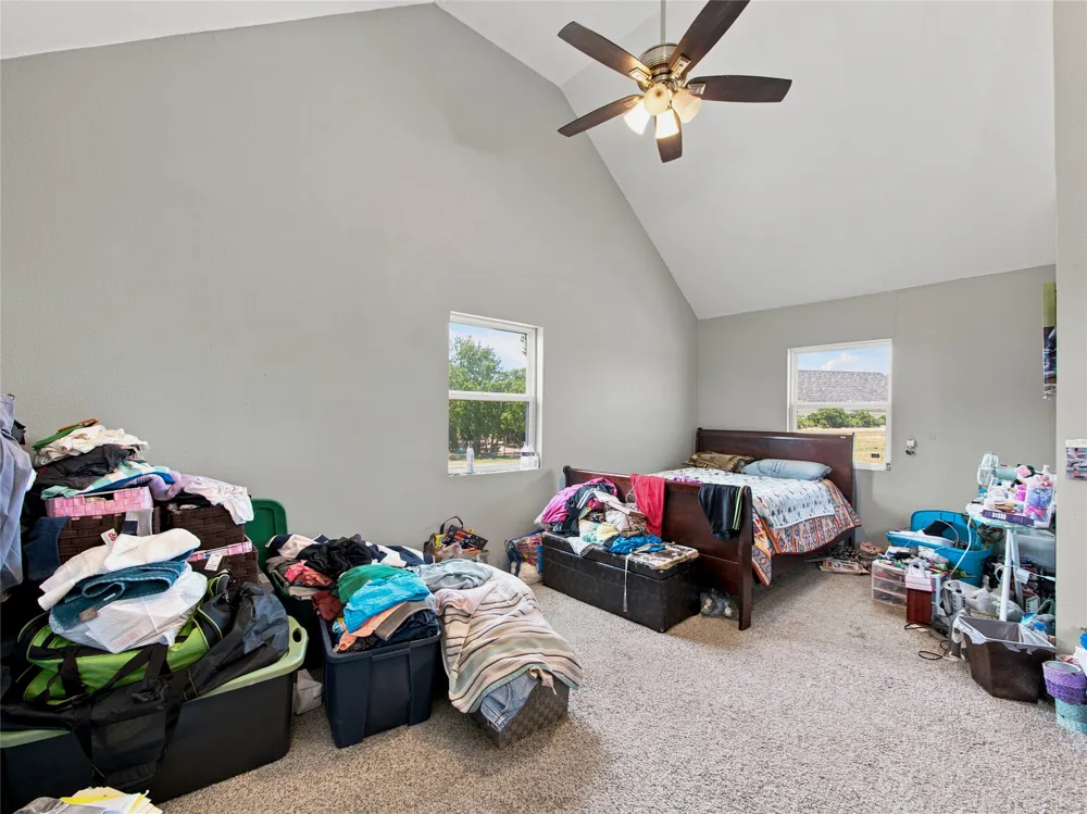 402 County Road 3422 Wills Point, TX 75169