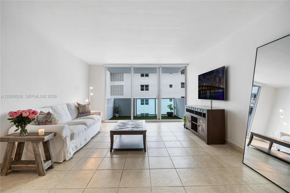 1200 West Ave #1419 Miami Beach, FL 33139