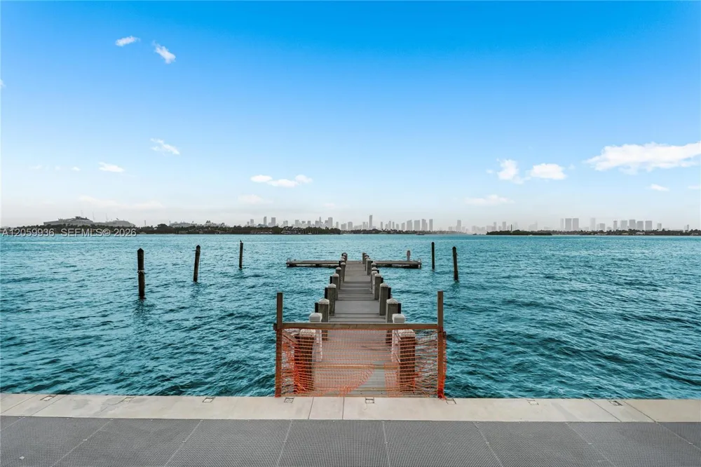 1200 West Ave #1419 Miami Beach, FL 33139
