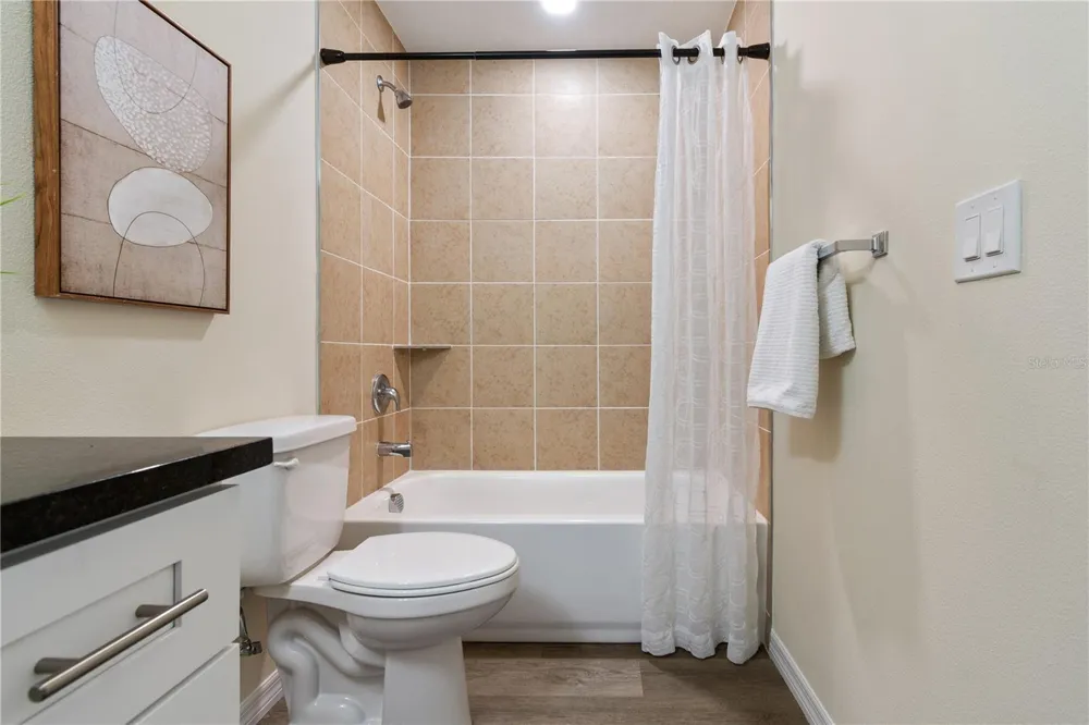 4342 CAMBIO GARDENS COURT Tampa, FL 33610