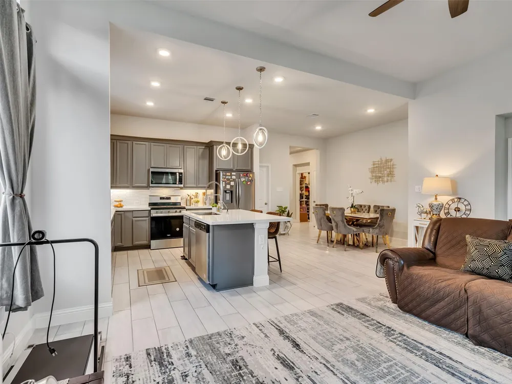 7318 Honey Creek Lane Porter, TX 77365