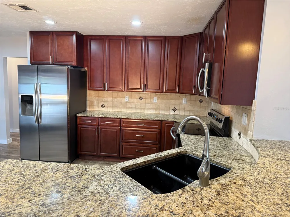 98 DADE AVENUE Sarasota, FL 34232