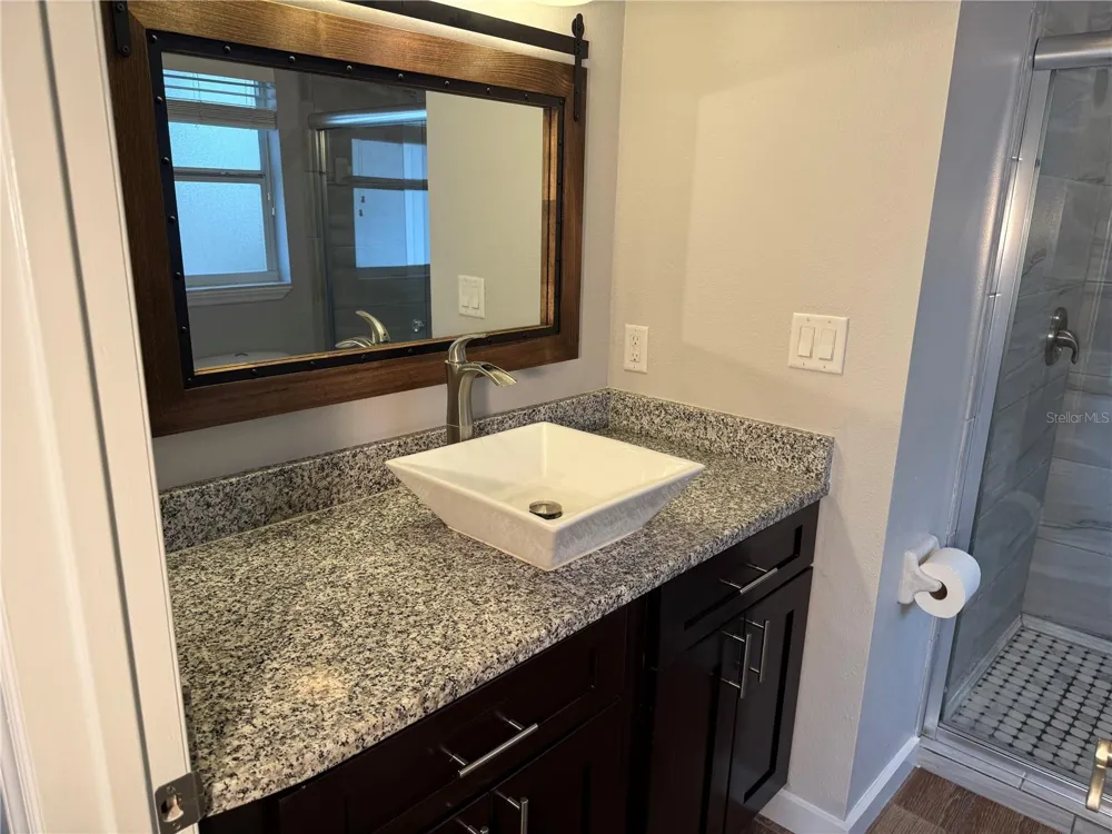 98 DADE AVENUE Sarasota, FL 34232