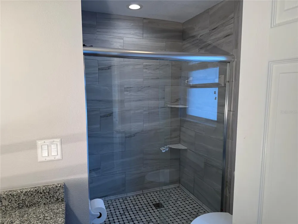 98 DADE AVENUE Sarasota, FL 34232