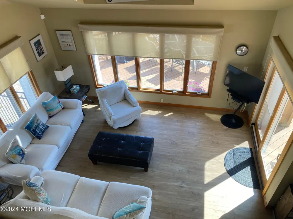 29 Julia Drive Manahawkin, NJ 08050