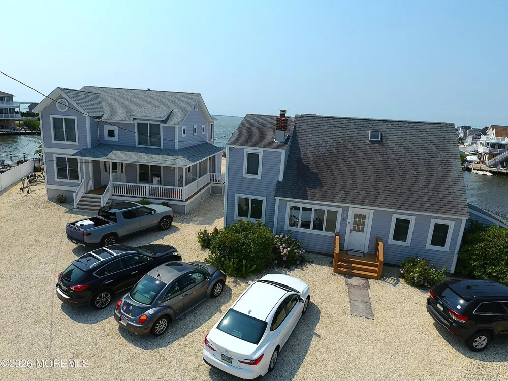 29 Julia Drive Manahawkin, NJ 08050
