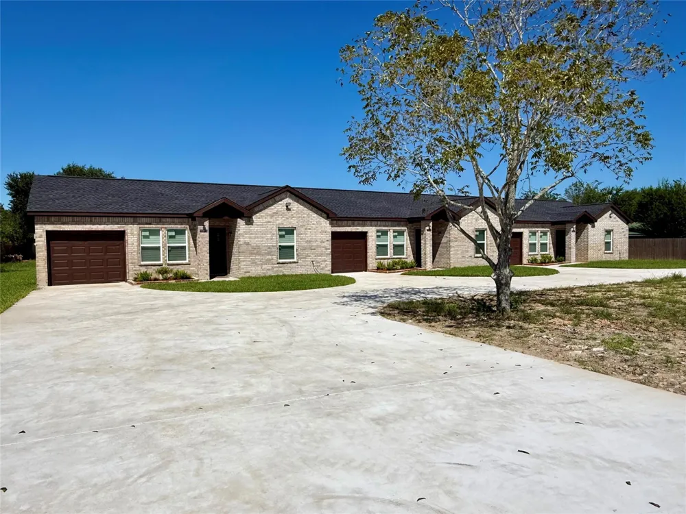 9508 Quaker Court #B Rosharon, TX 77583