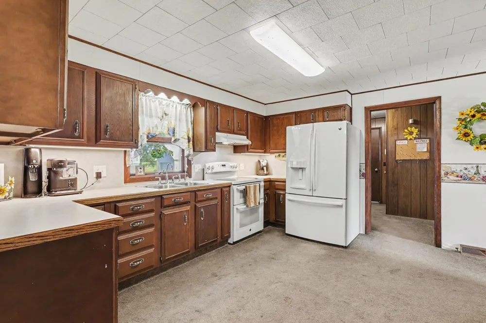7114 1 Mile Road Hinton Township, MI 48850