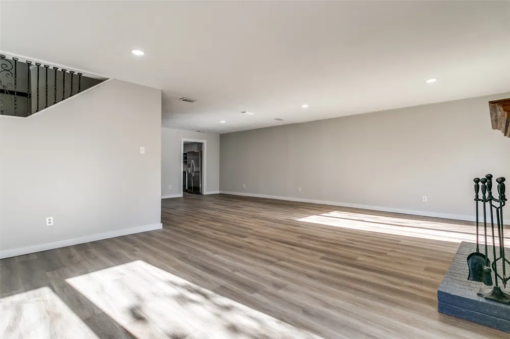 2112 MistyMeadow Court Carrollton, TX 75006