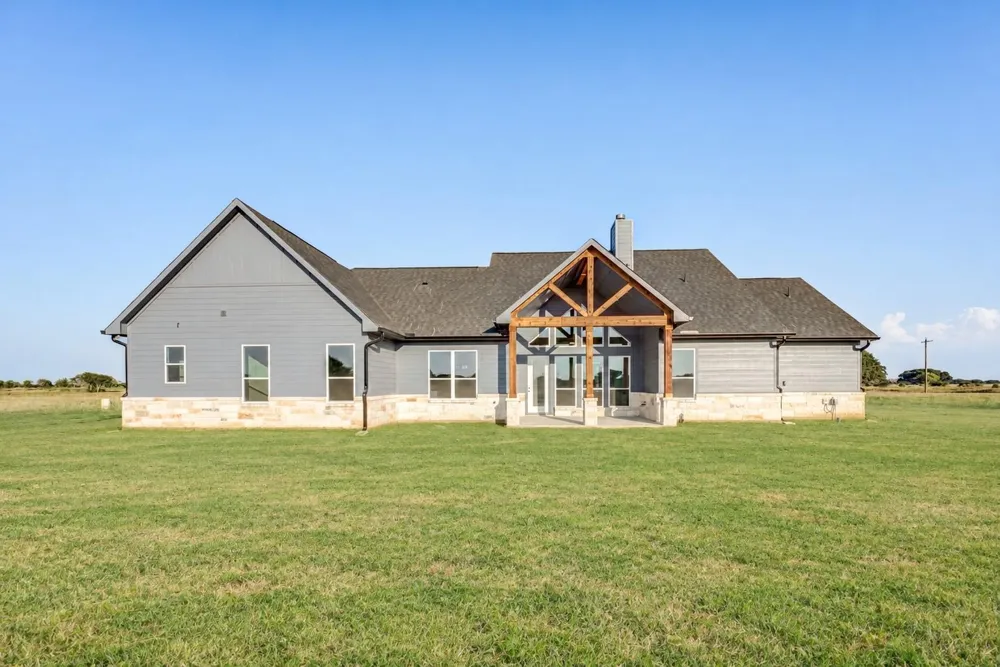 2299 Pintail Lane Columbus, TX 78934