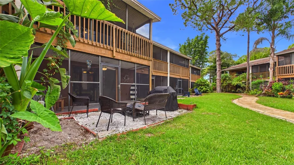 2122 TARPON LANDINGS DRIVE Tarpon Springs, FL 34688