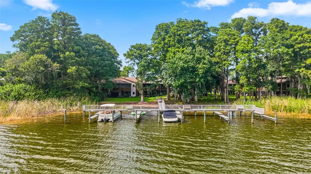 2122 TARPON LANDINGS DRIVE Tarpon Springs, FL 34688