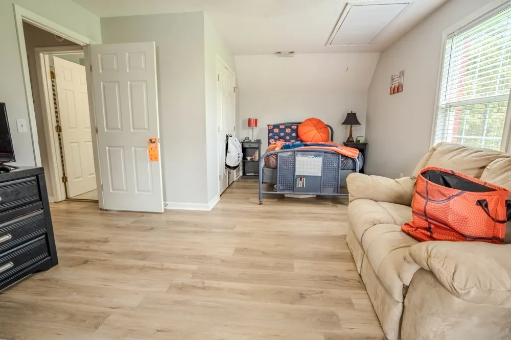57 Old Jackson Hwy Leoma, TN 38468