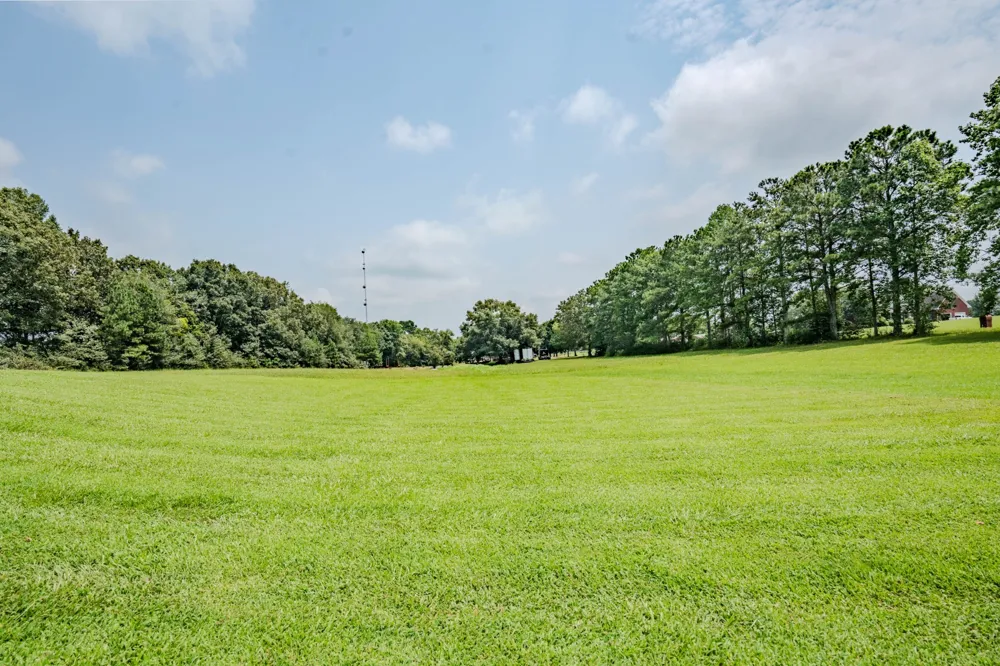 57 Old Jackson Hwy Leoma, TN 38468