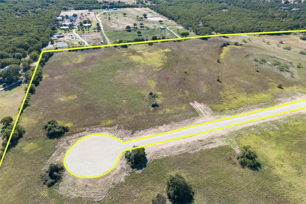 Coyote Meadow Lane Perrin, TX 76486