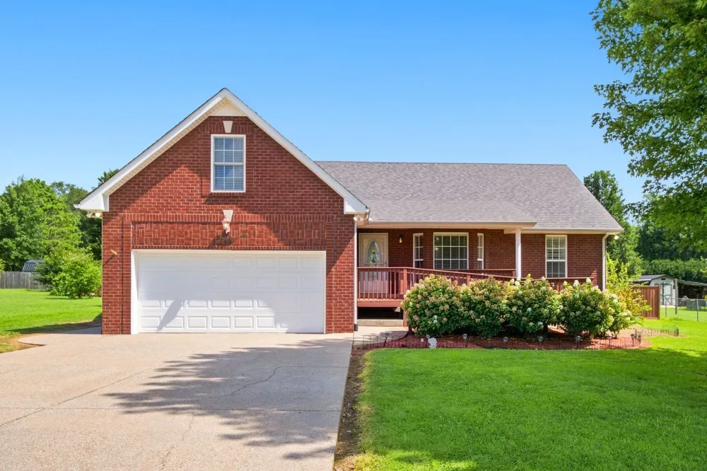 106 Teton Ct Portland, TN 37148