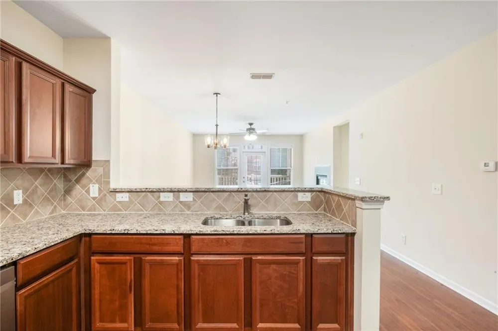 4805 W Village Way SE #1206 Smyrna, GA 30080