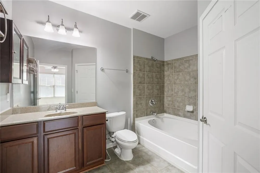 4805 W Village Way SE #1206 Smyrna, GA 30080