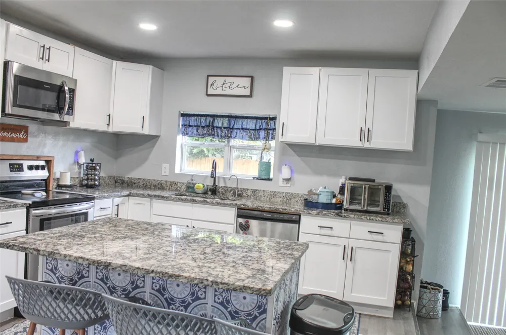 941 Central Street Albany, TX 76430