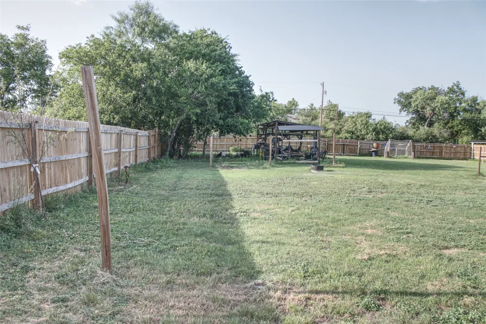 941 Central Street Albany, TX 76430