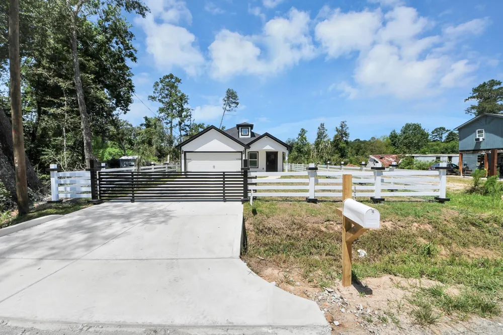 14574 Half Circle Street Splendora, TX 77372