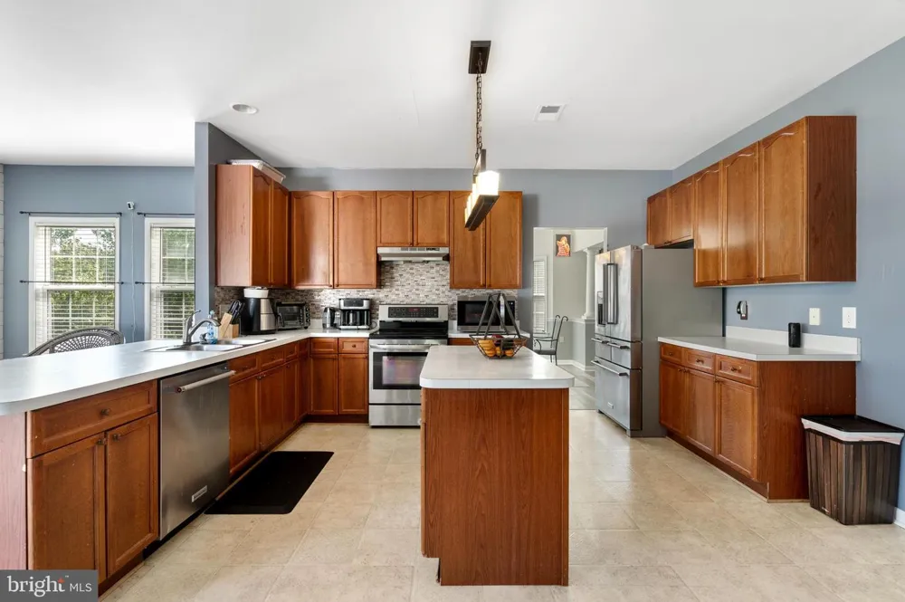 31 RULAND DRIVE Bunker Hill, WV 25413