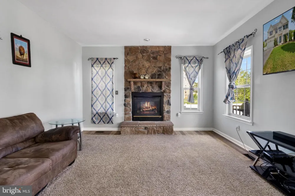 31 RULAND DRIVE Bunker Hill, WV 25413