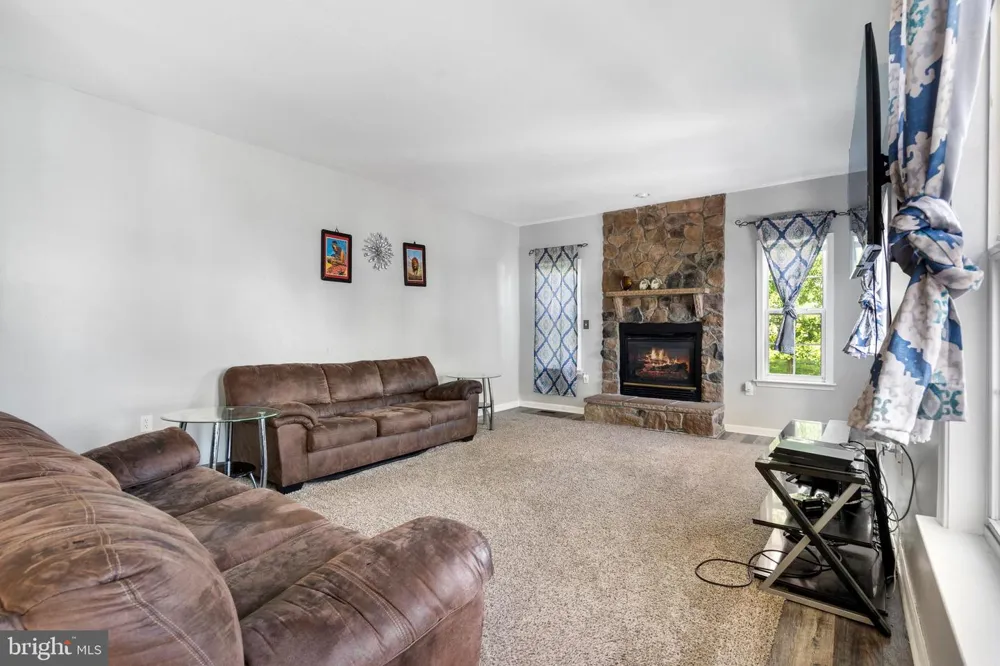 31 RULAND DRIVE Bunker Hill, WV 25413