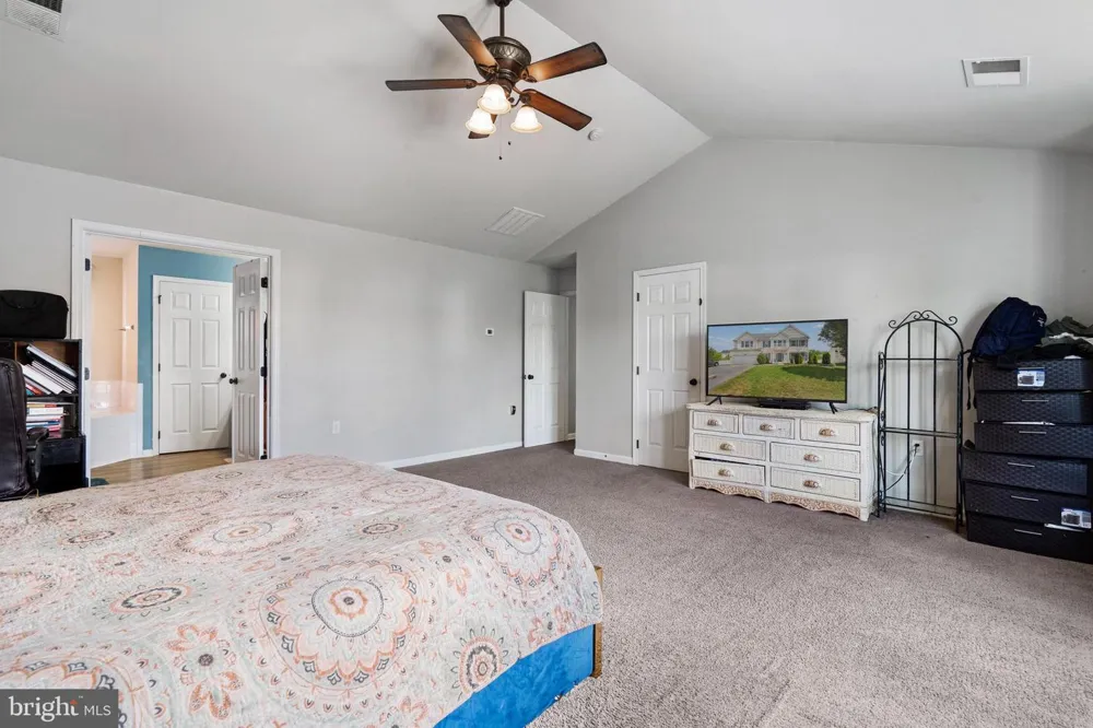 31 RULAND DRIVE Bunker Hill, WV 25413