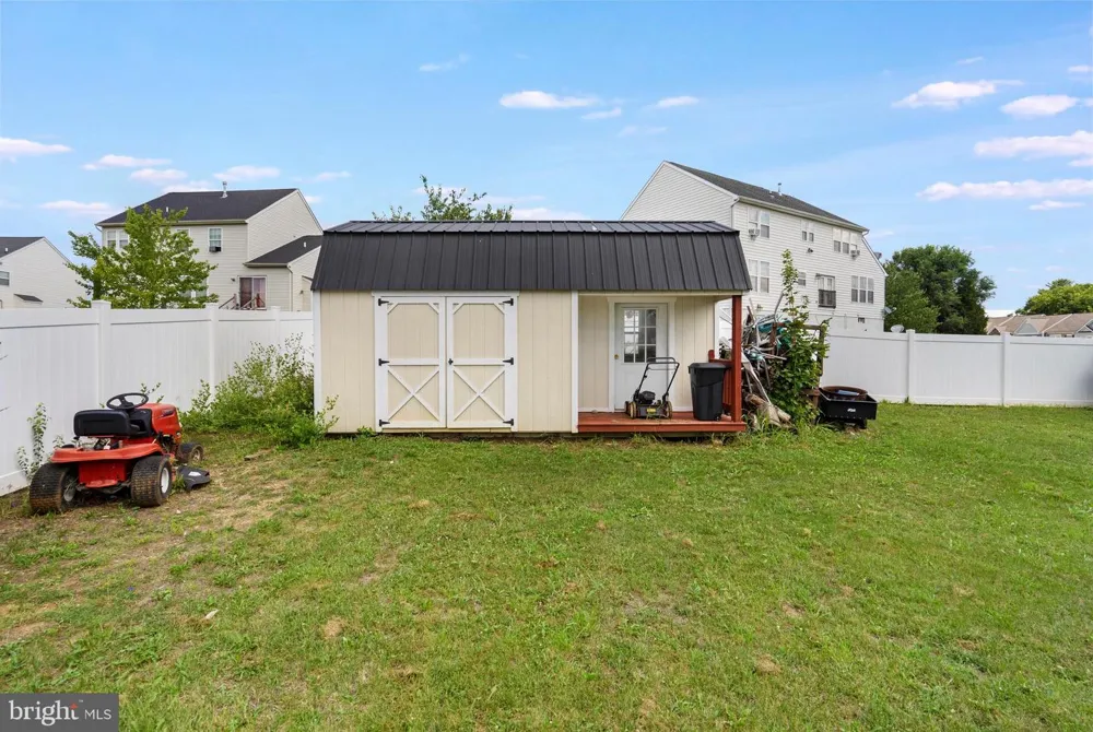 31 RULAND DRIVE Bunker Hill, WV 25413