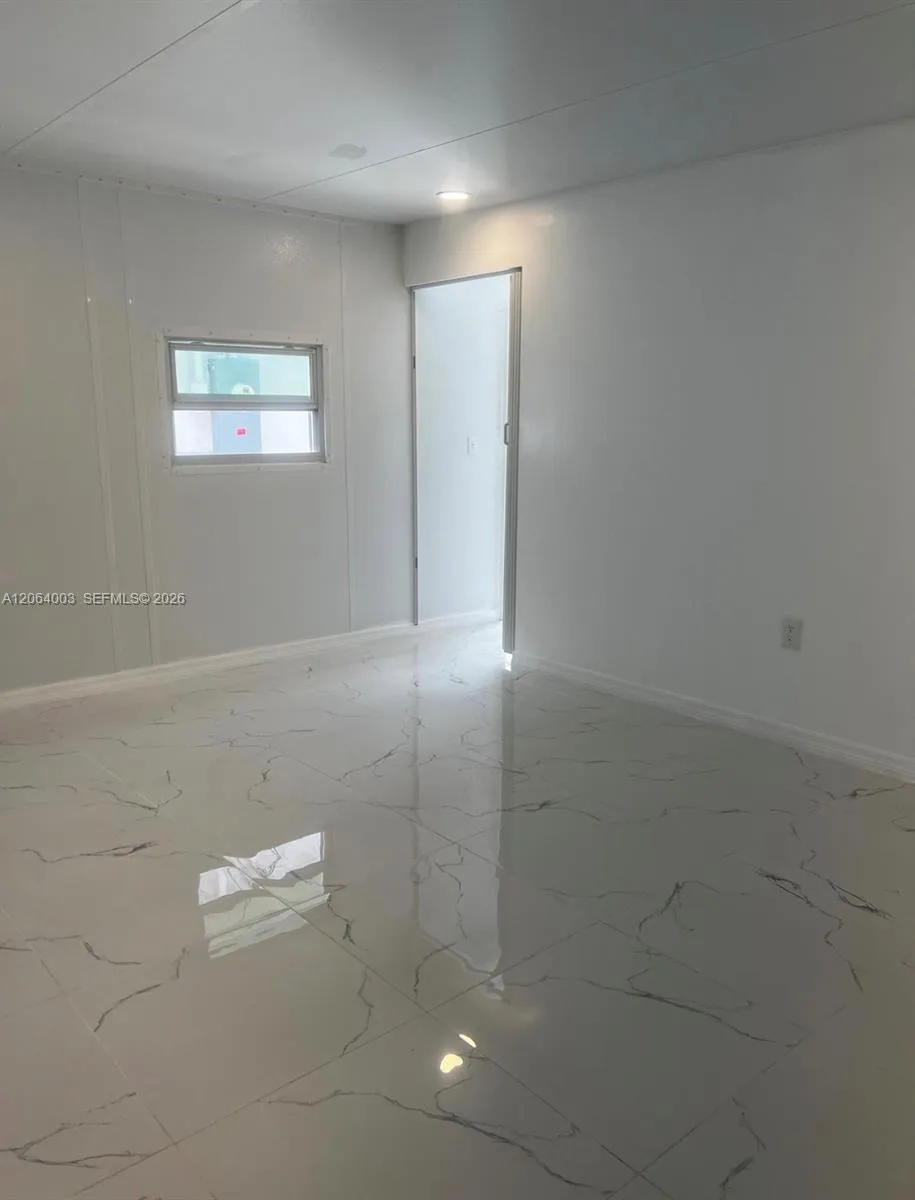 9625 NW 36th Ave #REAR B Miami, FL 33147