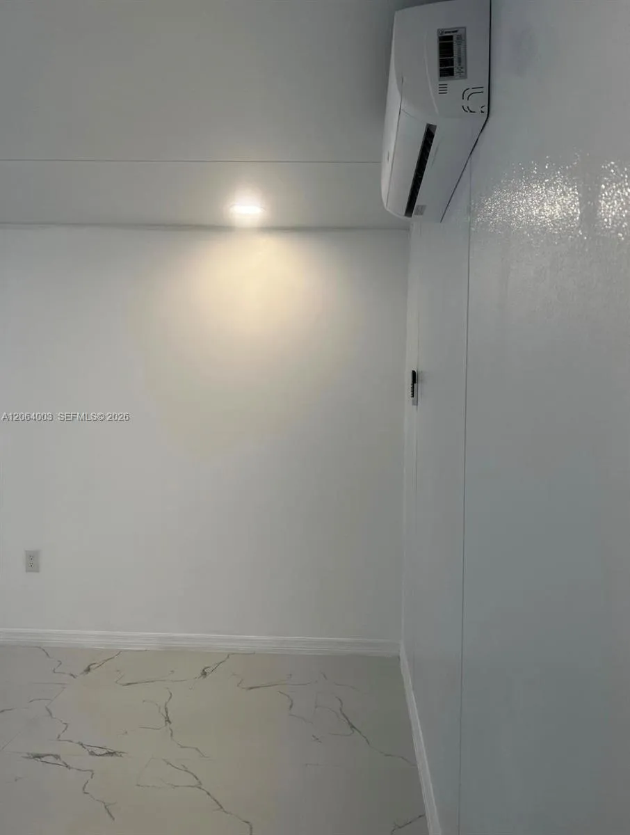 9625 NW 36th Ave #REAR B Miami, FL 33147