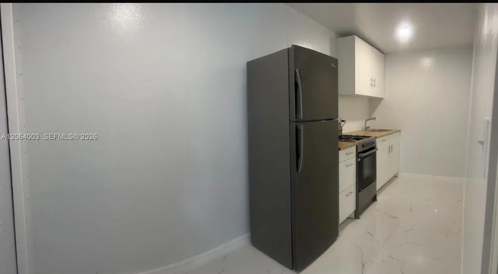 9625 NW 36th Ave #REAR B Miami, FL 33147