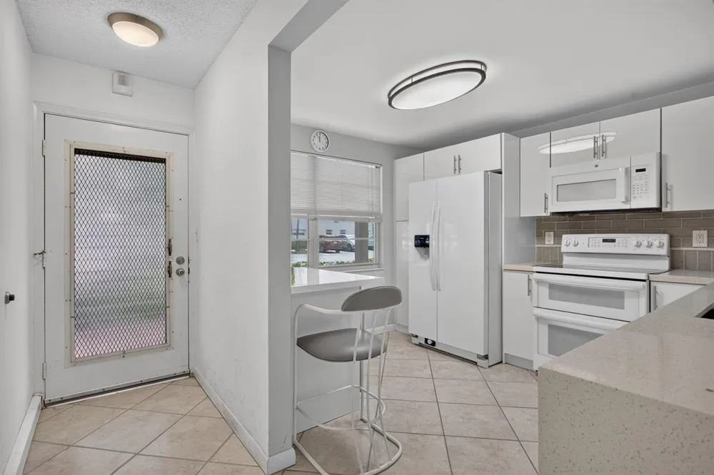 2006 GRANADA DRIVE #J1 Coconut Creek, FL 33066