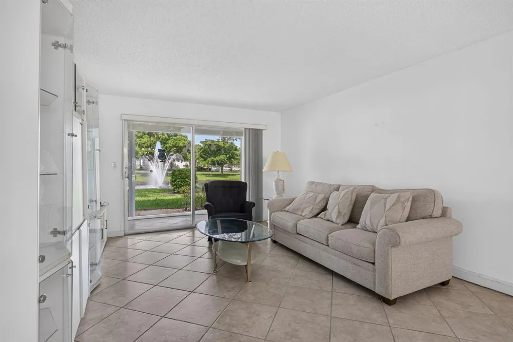 2006 GRANADA DRIVE #J1 Coconut Creek, FL 33066